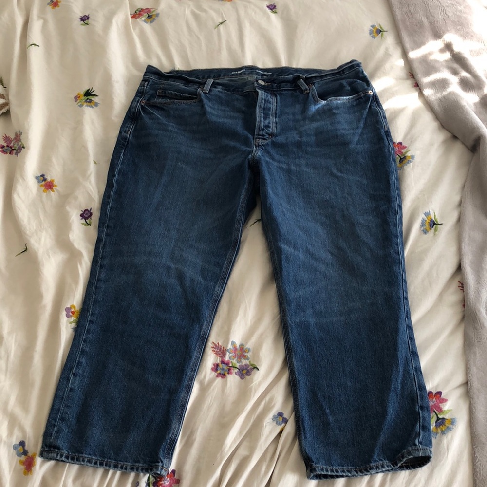 OLD NAVY. Size 16. High rise straight jeans.